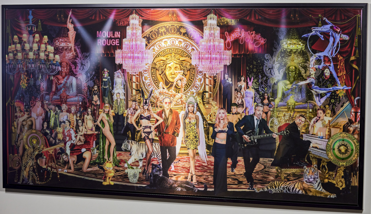 Buy wall art onlne moulnig rouge