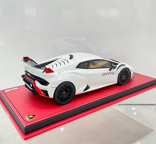 luxury 1:18 scale model cars