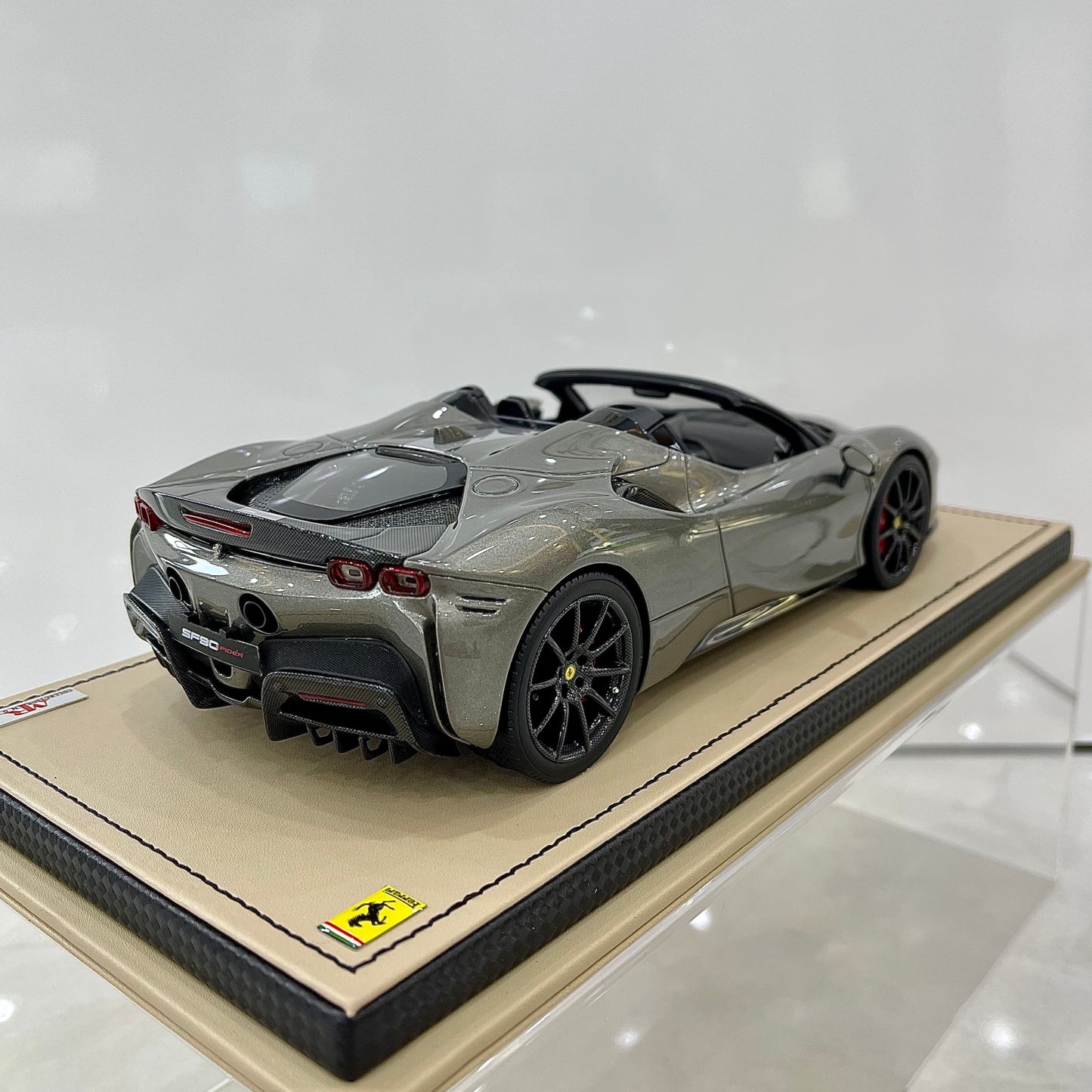 luxury ferrari 1 :18 scale model buy online