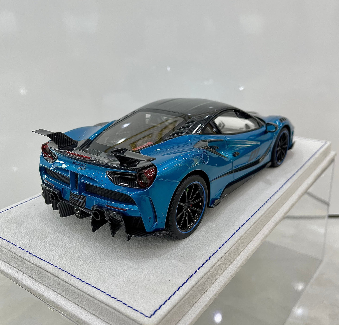 exclusive 1:18 Mansory ferrari buy online